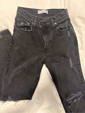 Abercrombie & Fitch Distressed Straight-Leg Jeans